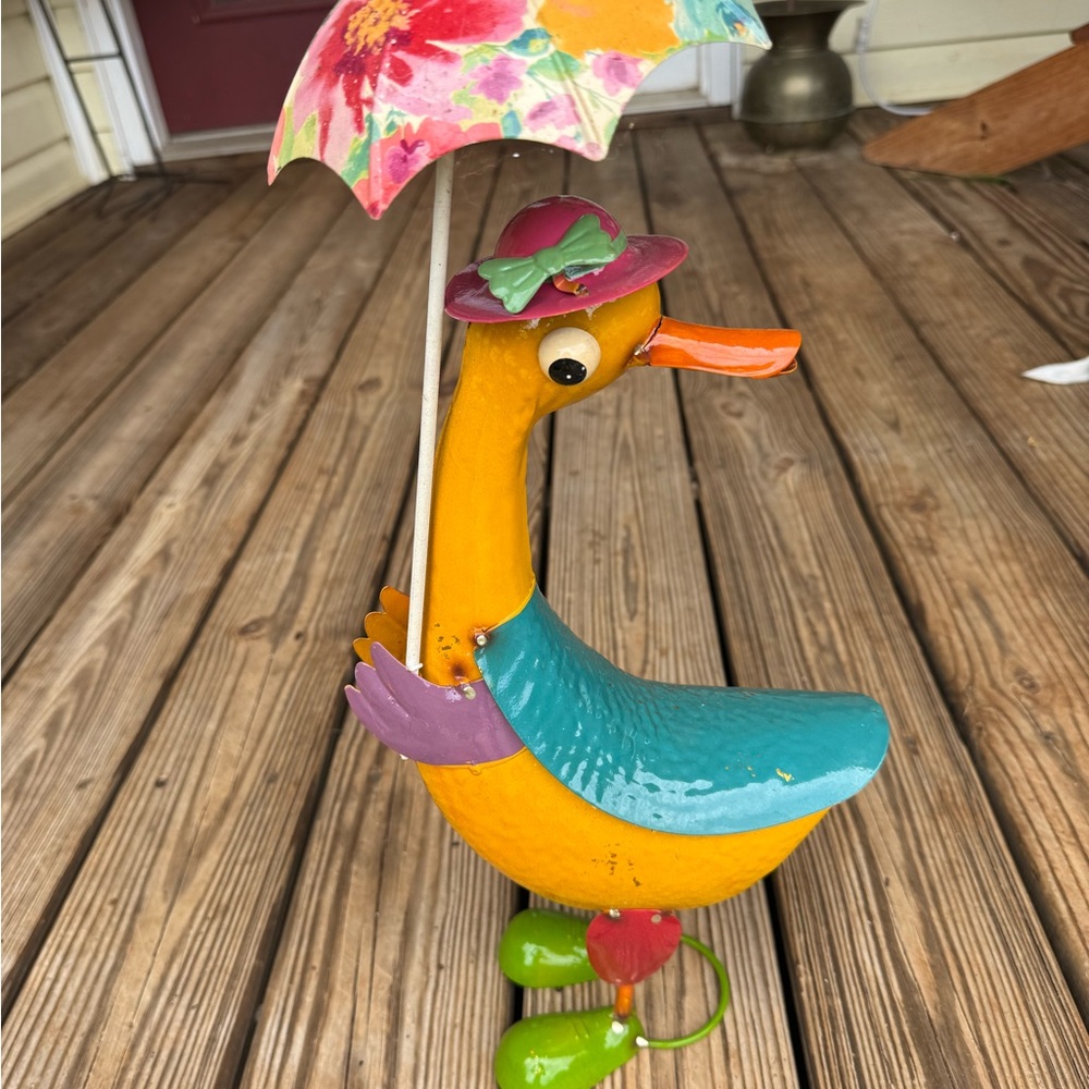 Duck Metal Garden Statue